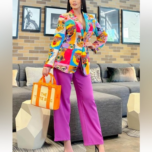 35 Fabulous Chic Printed Designer Style Blazer - Picture 3 of 4